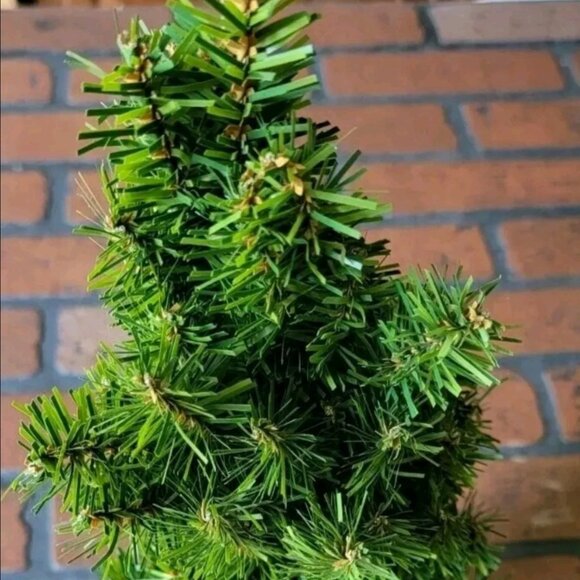 Christmas Tree 14 In Pine Green Table Top Tree Home Desk Artificial Pine 61 Tips - Picture 5 of 7